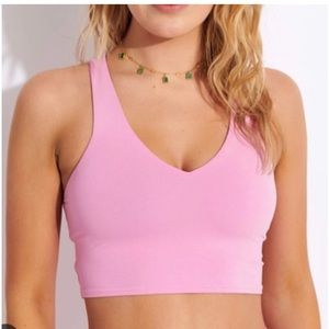 New without tags Alo real sports bra in Parisian Pink